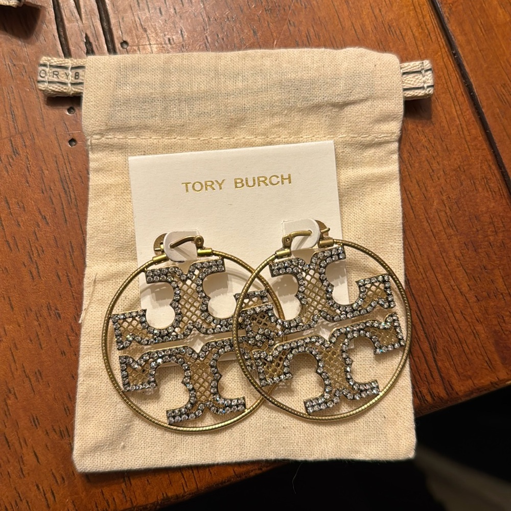 Tory Burch Miller Crystal Hoop Earring - limited edition!!